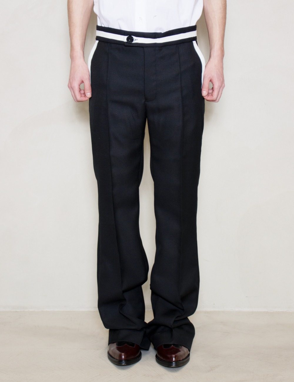 LEATHER TRIM FLARE TROUSERS_BLACK